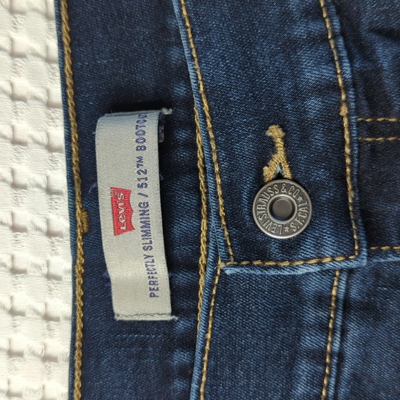 Levi's Perfectly Slimming 512 Bootcut jeans size 12 - Picture 7 of 10
